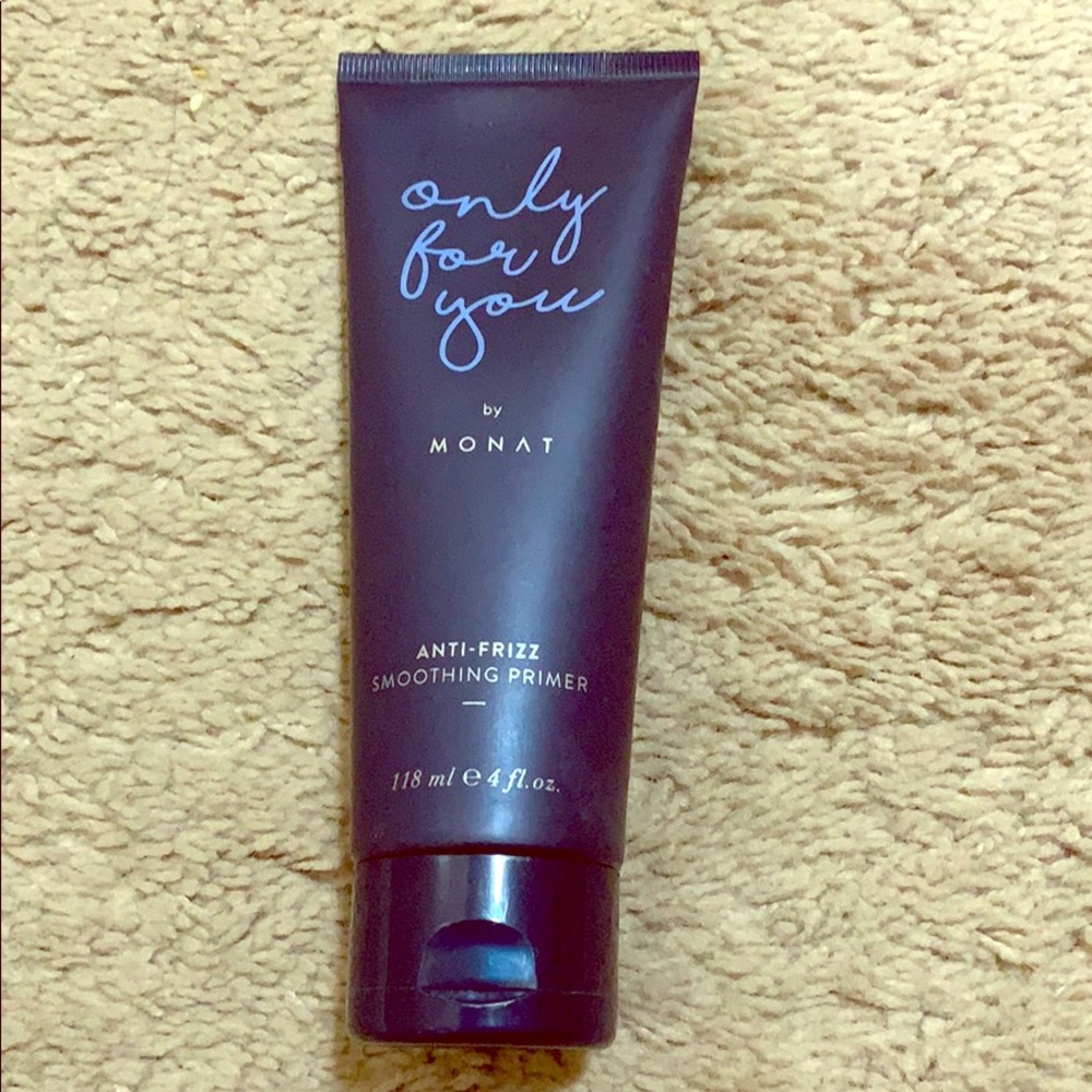 Monat Anti-frizz smoothing primer brand new.
